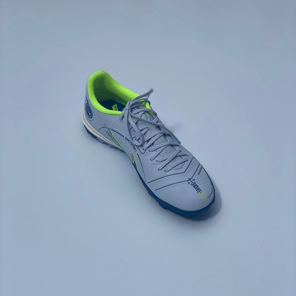 Nike Mercurial Vapor 14 Academy TF Progress
